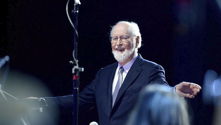 John Williams dirigerer.